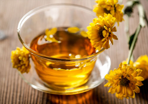 如何制作美味可口的菊花枸杞玫瑰茶